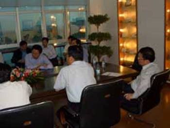 無錫市委書記楊衛澤同志、副市長貢培興同志等市領導蒞臨公司視察(圖1)