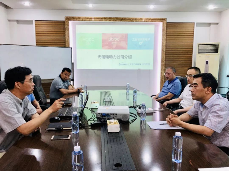 無錫市工商聯黨組書記許崗一行蒞臨我司調研走訪(圖2) 無錫市工商聯黨組書記許崗一行蒞臨我司調研走訪(圖2)